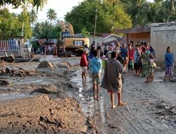 Gubernur Sulteng Tinjau Lokasi Bencana Banjir Bandang Sigi