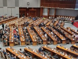 DPR Resmi Lantik Iffa Rosita sebagai Komisioner KPU RI Menggantikan Hasyim Asy’ari