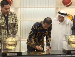 Presiden Jokowi Resmikan Kantor FIBA di Jakarta