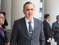 Frederik Kalalembang Resmi Bergabung dengan Komisi I DPR RI
