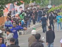 Kronologi Kericuhan Antar Massa Pendukung Paslon Gubernur di Makassar
