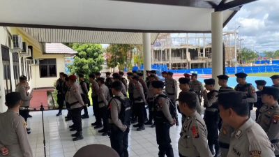 Polres Sekadau Kirim 24 Personel ke Daerah Terdampak Banjir