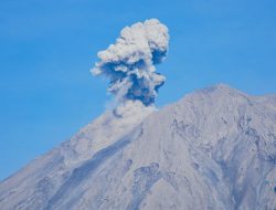 Gunung Semeru Lima Kali Erupsi, Letusan Capai 800 Meter