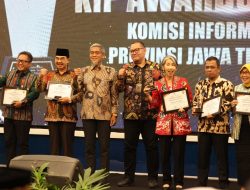 102 Badan Publik Jawa Tengah Raih Penghargaan KIP 2024