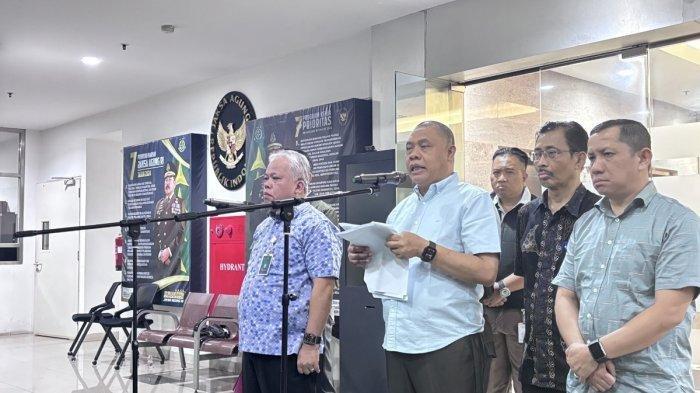 Konferensi pers Kejaksaan Agung RI di Gedung Kejaksaan Agung.