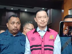 Sidang korupsi gula ditunda karena Tom Lembong menjalani perawatan