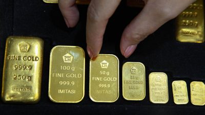 Harga Emas Antam Turun Rp28.000, Buyback Ikut Terkoreksi