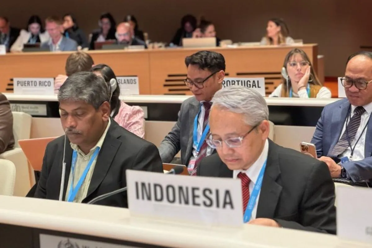 Sekjen Kemenkes Kunta Wibawa Dasa Nugraha (kanan depan) hadir dalam Sidang World Health Assembly (WHA) ke-78 di Jenewa, Swiss.