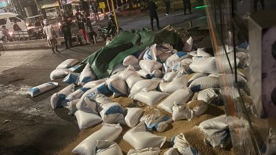 Kecelakaan KA Harina dan Truk Trailer di Kaligawe