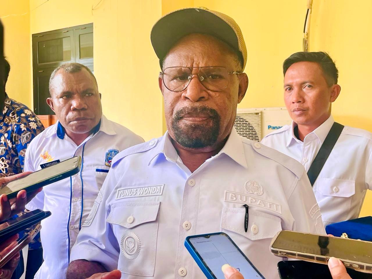 Bupati Jayapura Yunus Wonda