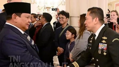 Momen Hangat Presiden Prabowo Bertemu dan Bersalaman dengan Mayor Laut Firman di Rusia