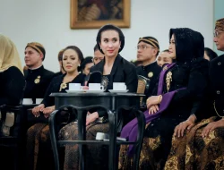 Malam 1 Sura di Pura Mangkunegaran: Pelestarian Tradisi yang Menarik Wisatawan