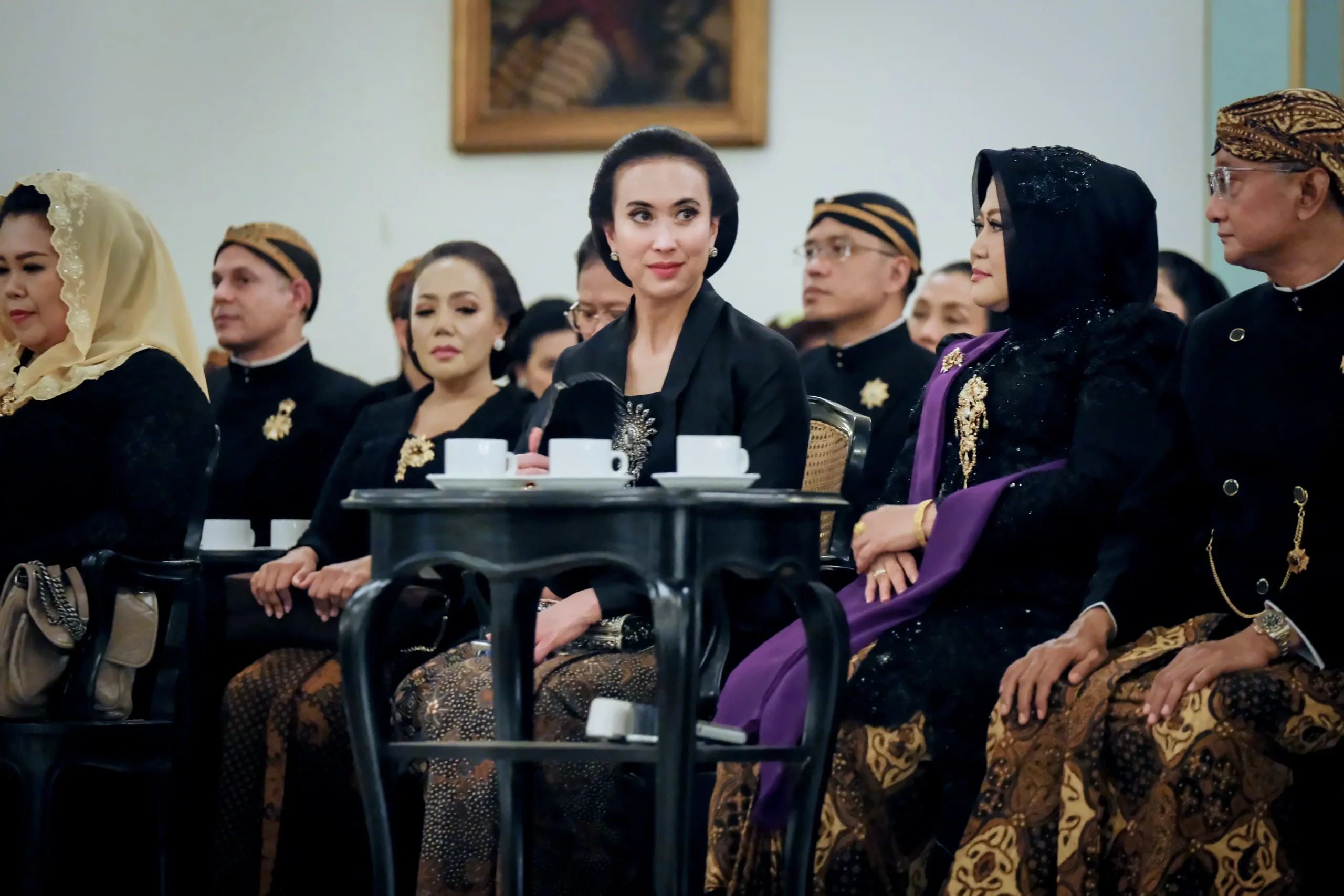 Menteri Pariwisata Widiyanti Putri Wardhana menghadiri acara perayaan Malam 1 Sura