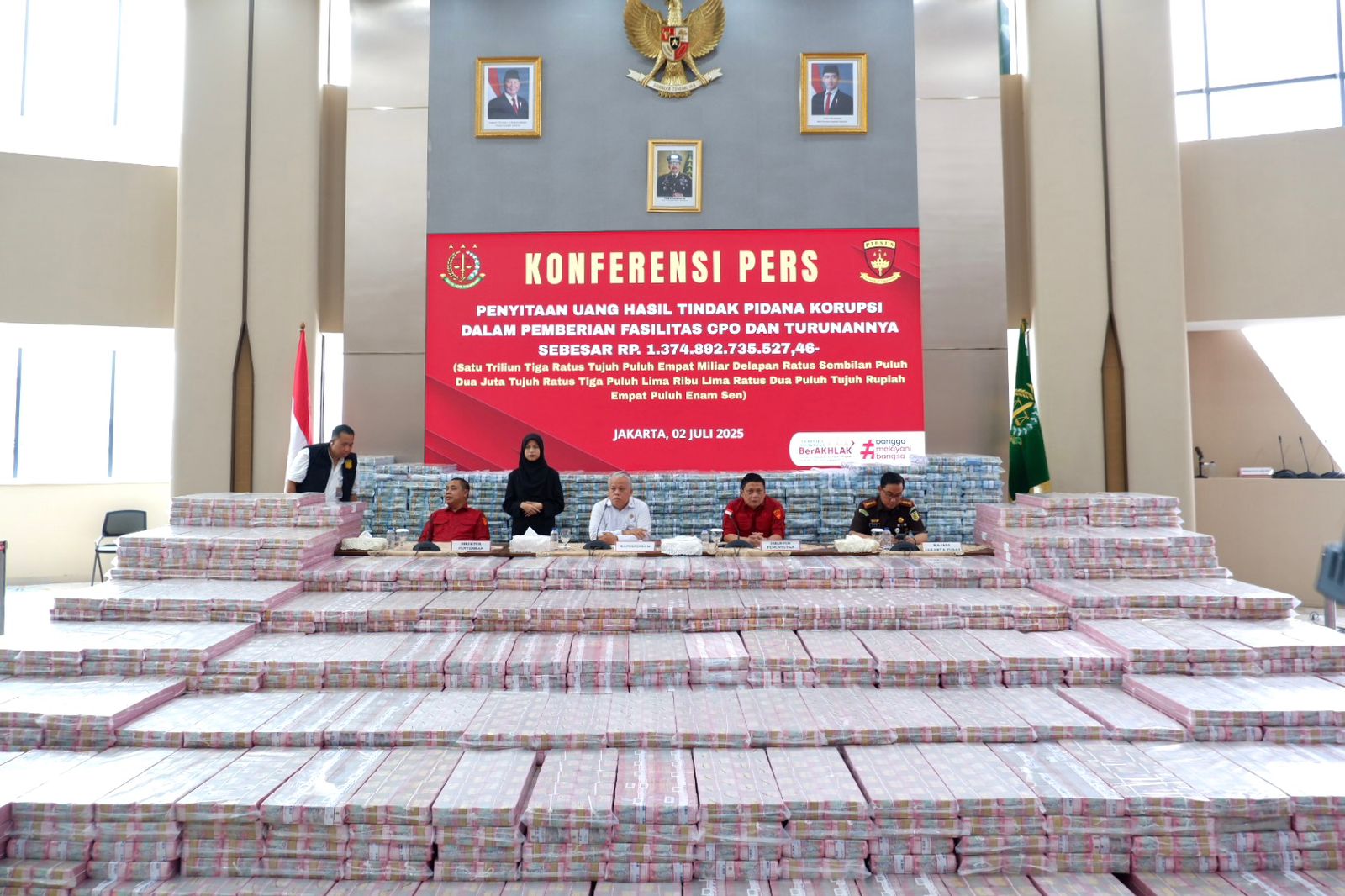 Penyitaan Uang Rp1,3 Triliun Perkembangan Perkara CPO Minyak Goreng Terdakwa Korporasi