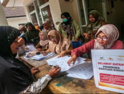 45% Bansos PKH dan Sembako Dinikmati yang Tak Berhak, Kerugian Negara Capai Rp17 Triliun