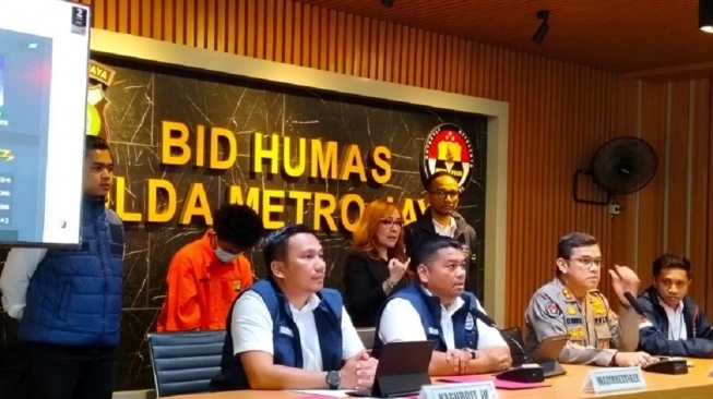 Polda Metro Jaya Ungkap Kasus Penipuan Bermodus Mengaku Hacker Bjorka.