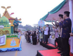 Ribuan Warga Padati Pawai Ta’aruf STQH Nasional ke-28 di Kendari