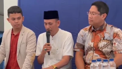 Kades Kohod Arsin Angkat Bicara soal Kasus Pemalsuan Sertifikat Pagar Laut Tangerang.