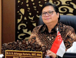 Rupiah Tembus Rp16.800, Airlangga Akui Belum Koordinasi dengan BI