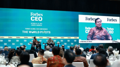 Presiden Prabowo Dialog dengan Steve Forbes di Forum CEO Global 2025