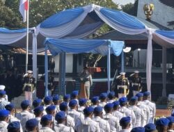 Ekspresi Prabowo ‘Pecah’ saat Bernyanyi Bareng Pejabat di Lubang Buaya