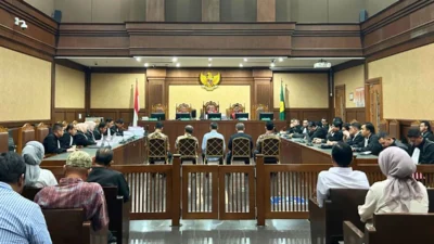 Sidang pembacaan surat tuntutan kasus dugaan suap terhadap putusan lepas (ontslag) perkara korupsi pemberian fasilitas ekspor CPO, di Pengadilan Tindak Pidana Korupsi pada Pengadilan Negeri Jakarta Pusat