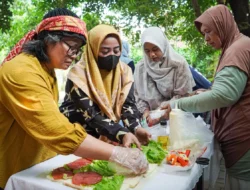 Sandiaga Uno Dorong UMKM Bekasi Lewat Pelatihan Onigiri dan Sushi