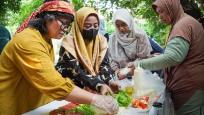 Ibu Rumah Tangga di Bekasi Bisa Punya Penghasilan, Caranya Bikin Onigiri dan Sushi yang Viral