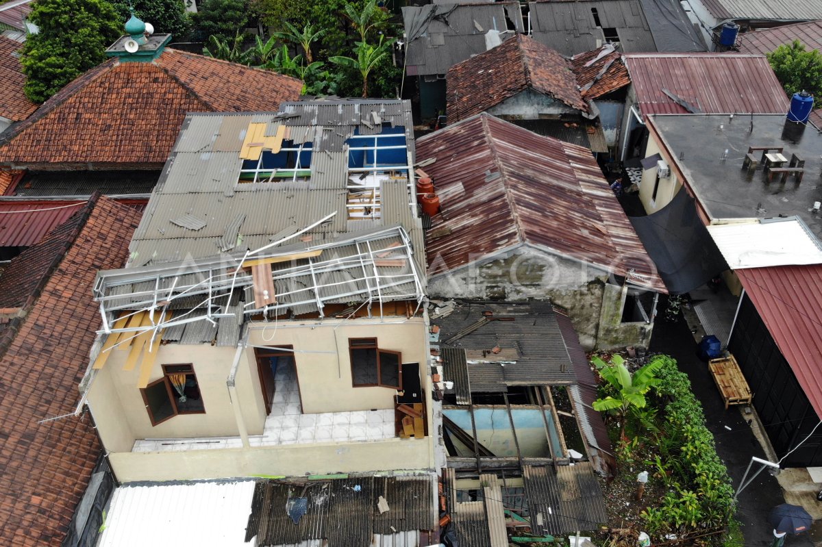 Dampak puting beliung di Bojonggede Bogor