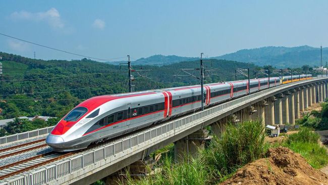 Proyek Kereta Cepat Diduga Bermasalah, Yudi Purnomo Minta KPK Bergerak Cepat