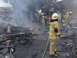 Pengecasan Mobil Listrik Diduga Picu Kebakaran di Jakarta Utara, 5 Orang Tewas Terjebak