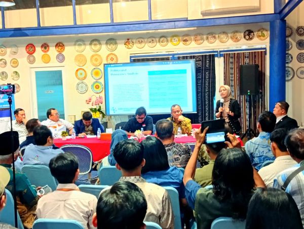 Deep Intelligence Rilis Riset 2025: Krisis Kepercayaan Publik Menguat, Negara Diminta Bergerak Cepat