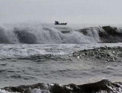 Dipengaruhi Bibit Siklon 96S, BMKG Ingatkan Perairan Bali Berpotensi Dilanda Gelombang Tinggi