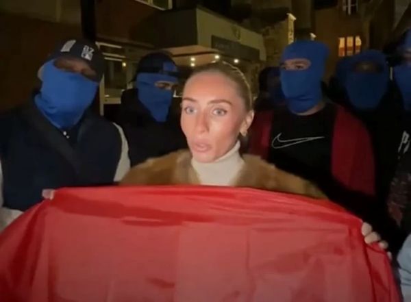 Kemlu RI Laporkan WNA Bonnie Blue ke Otoritas Inggris Terkait Dugaan Pelecehan Bendera