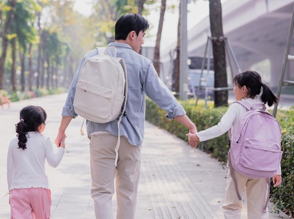 25 Persen Anak Alami Fatherless, Kemendukbangga Terbitkan SE Gerakan Ayah Ambil Rapor Anak