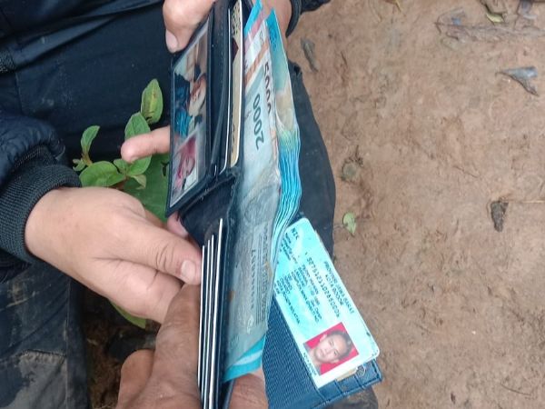 Tim SAR Temukan Barang Bawaan Korban Pesawat ATR di Lereng Gunung Bulusaraung