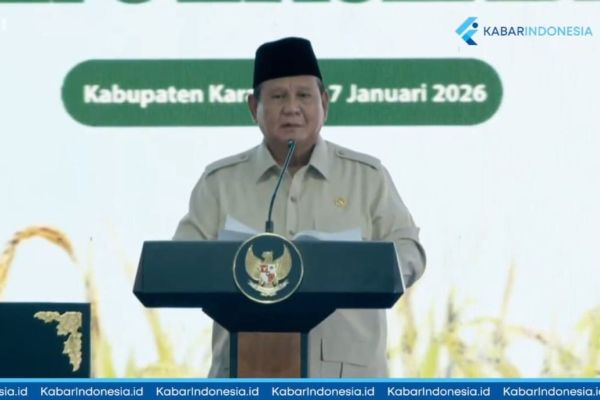 Di Panen Raya Karawang, Prabowo Sindir Elit yang Hobi Nyinyir Pemerintah