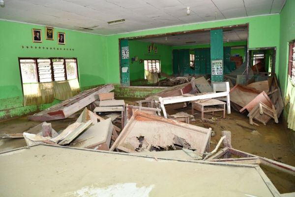 Sekolah Terdampak Bencana Diberi Fleksibilitas Kurikulum, Ini Aturan Kemendikdasmen