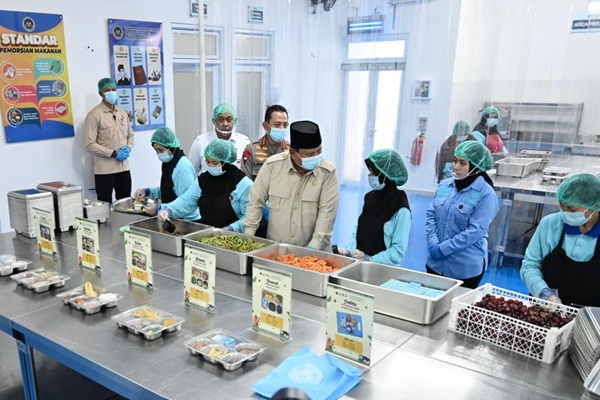 Prabowo Jawab Kritik MBG dan Klaim Sudah Jangkau 60 Juta Penerima