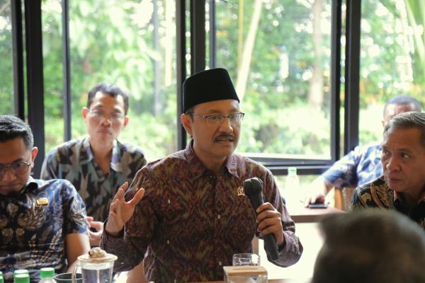 Salah Sasaran! Mensos Sebut 54 Juta Orang Miskin Tak Dapat PBI BPJS Kesehatan