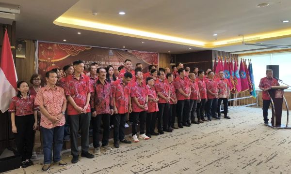 Thiawudy Wikarso Resmi Dilantik sebagai Ketua PSMTI Sulsel Periode 2025–2029