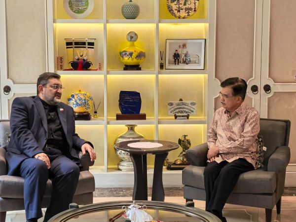 Jusuf Kalla Terima Dubes Iran, Bahas Situasi Terkini dan Peluang Mediasi