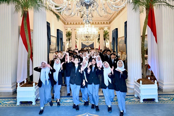 Prabowo Buka Istana untuk Siswa, Program Edukasi Generasi Muda Resmi Dimulai