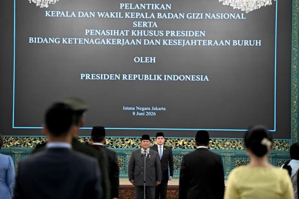 Prabowo Lantik Nanik S Deyang dan Dua Wakil Kepala Badan Gizi Nasional