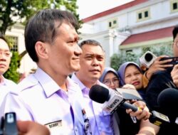 Prabowo Percepat Renovasi Stasiun Gambir dan Penutupan Perlintasan Sebidang